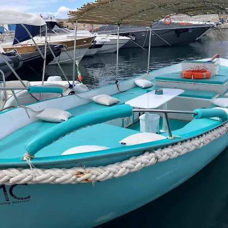 Casetta Front Daire *